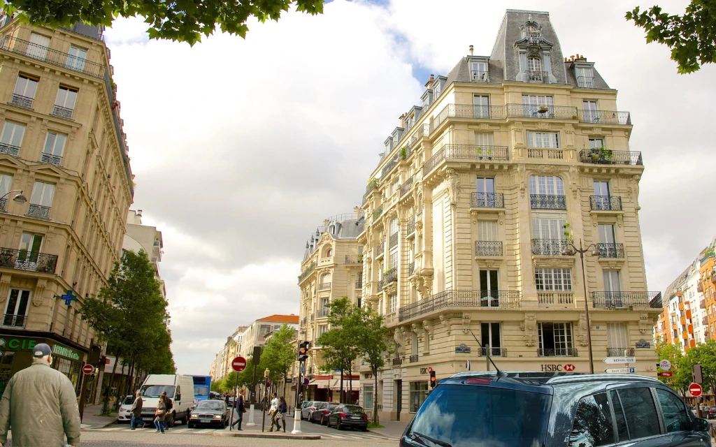 Car Rental in République, Paris 10th Arrondissement