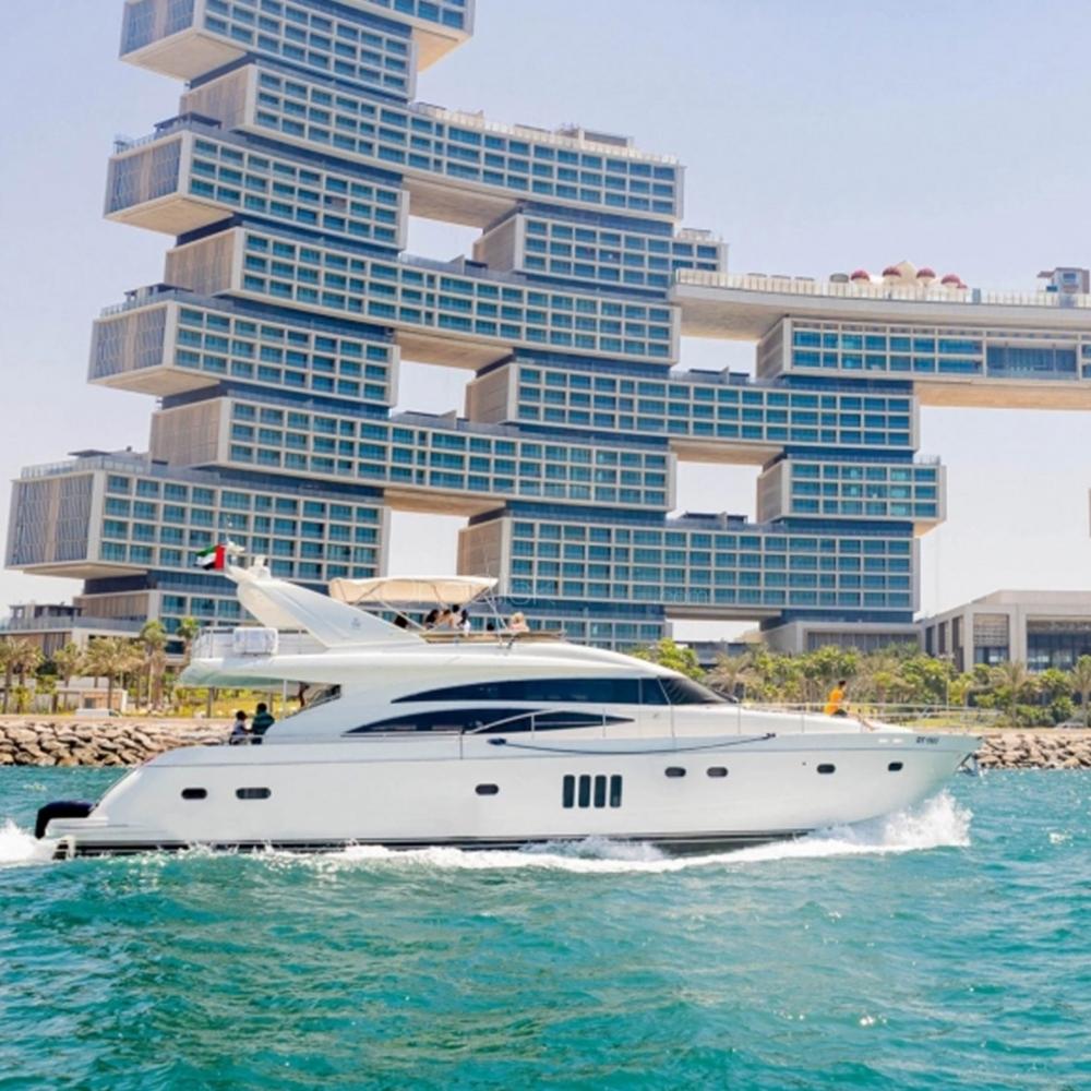 San Lorenzo 82ft Yacht