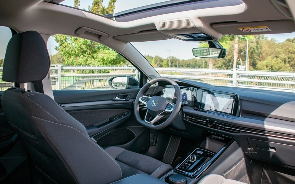 Volkswagen Golf 2024