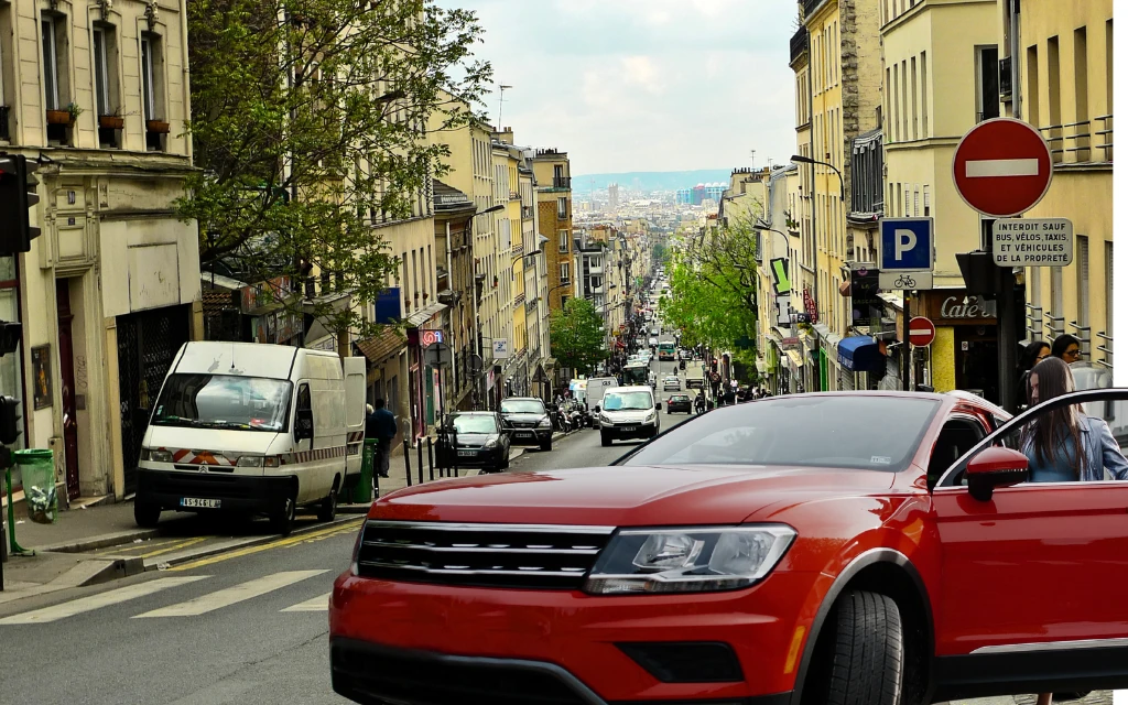 Car Rental in Belleville, Paris 20th