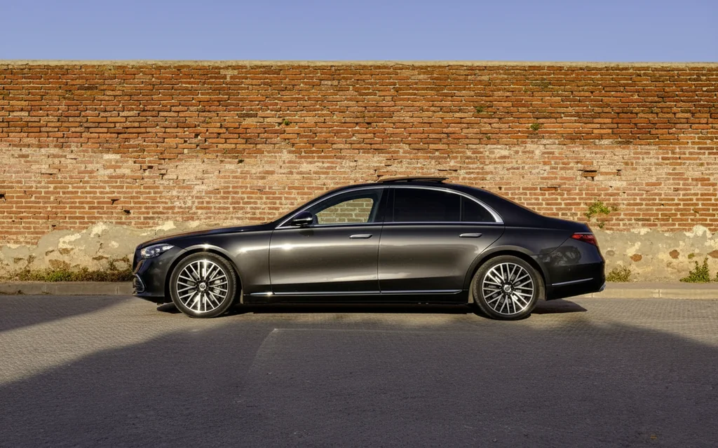 Mercedes Benz S400 2024