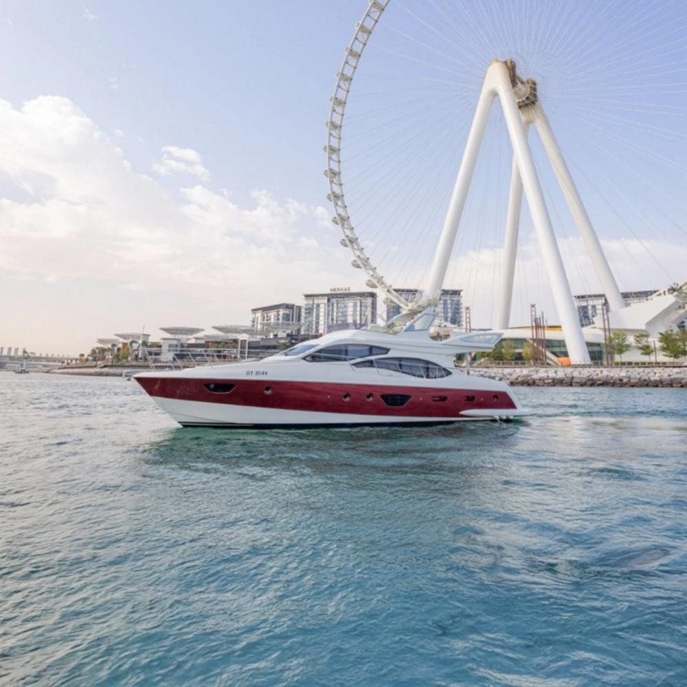 San Lorenzo 82ft yacht exterior design