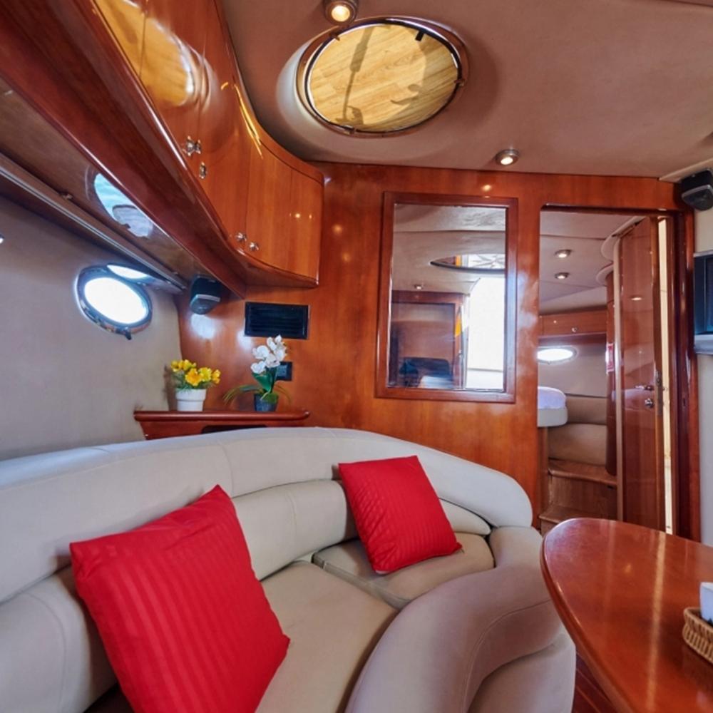 Majesty - 45ft Yacht